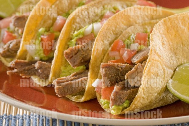 Tacos de Fajita en Tortilla de Maíz
