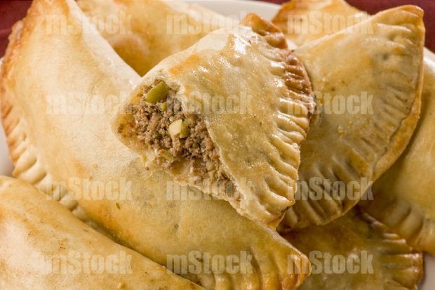 Empanadas de carne con aceitunas