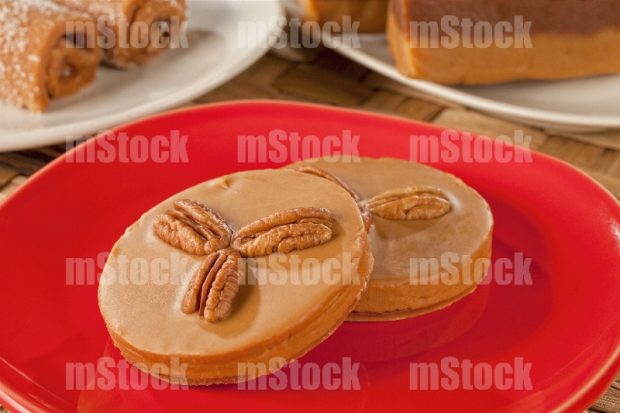 Dulce de Jamoncillo con Nuez