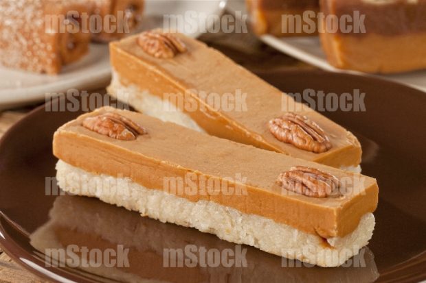 Dulces de leche quemada con coco