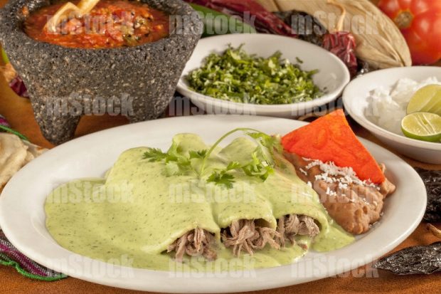 Enchiladas suizas de res