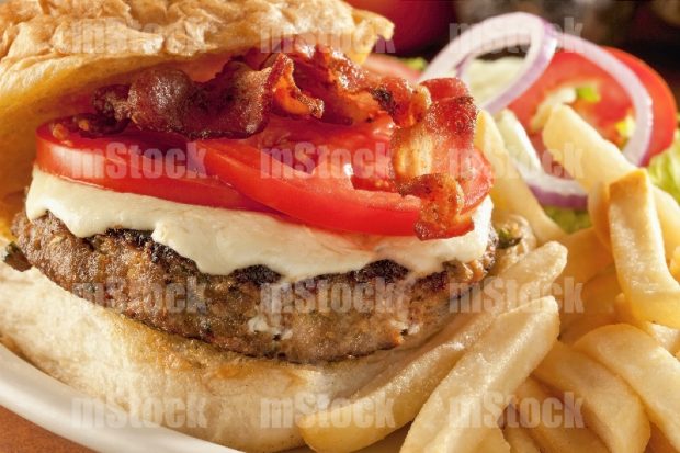 Hamburguesa con Tocino y Queso