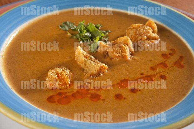 Crema de chicharrón casera