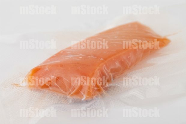 Salmón envasado al vacío