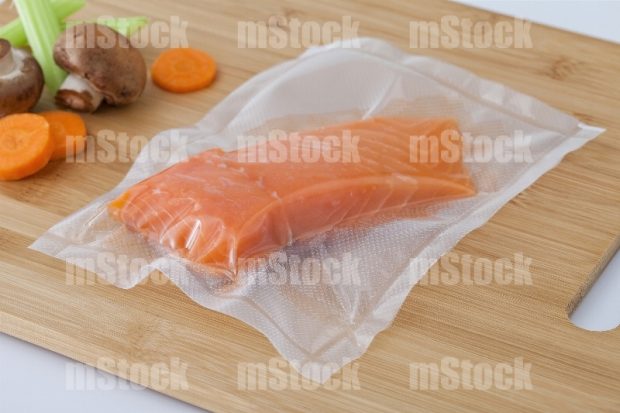 Salmón fresco envasado al vacío