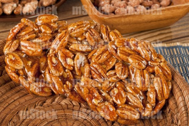 Palanquetas de Nuez y Caramelo