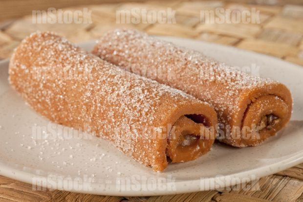 Rollo de guayaba con leche quemada