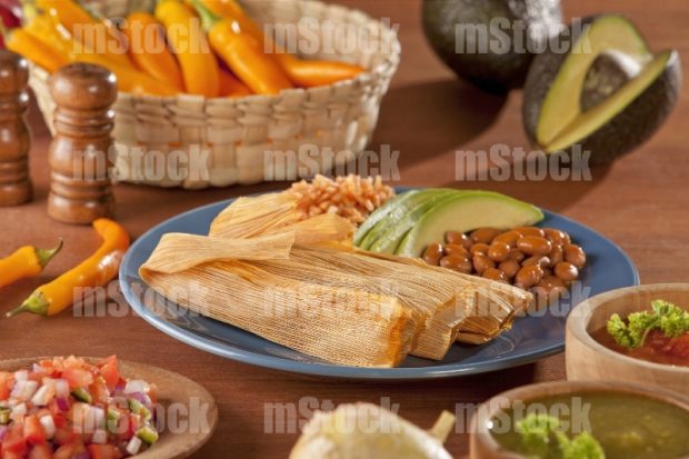 Tamales con arroz y frioles