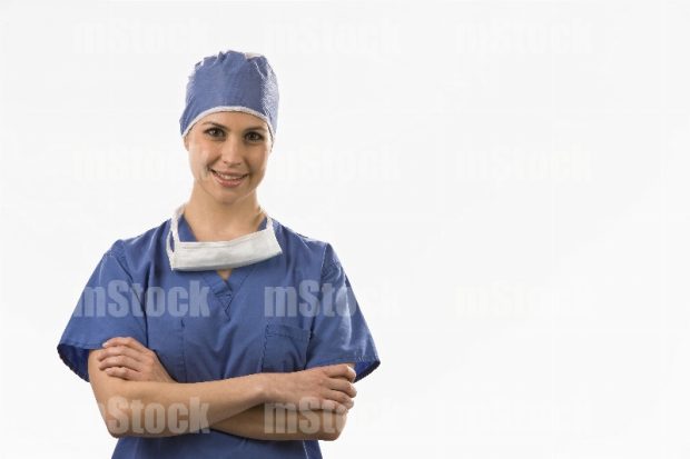 Enfermera con uniforme