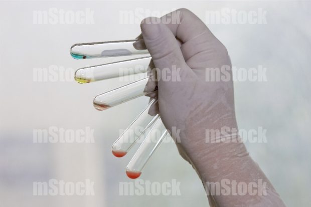 Tubos de extracción con muestras