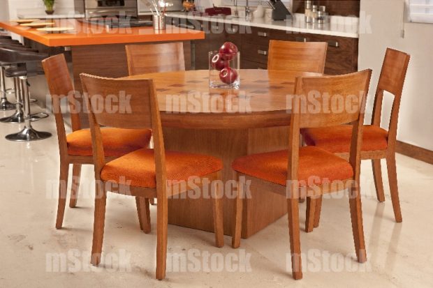Antecomedor de madera