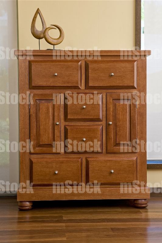Cajonera de madera vertical