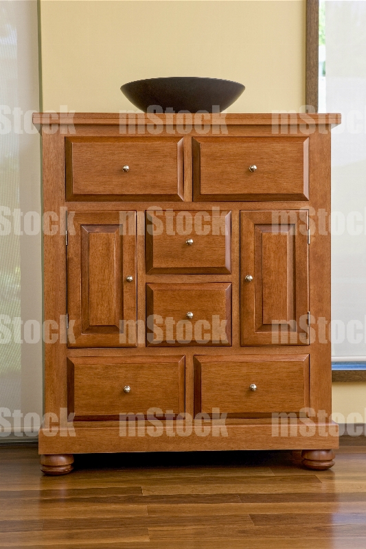 Chiffonier de Madera