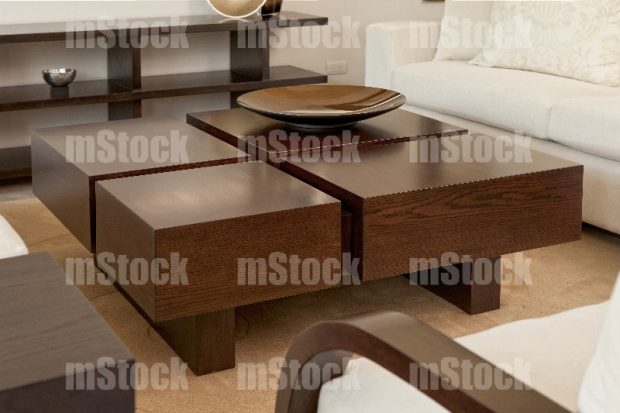 Mesa cuadrada para sala