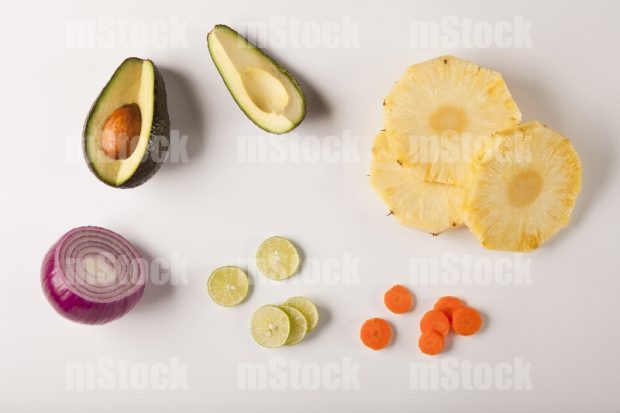 Frutas y verduras en rebanadas