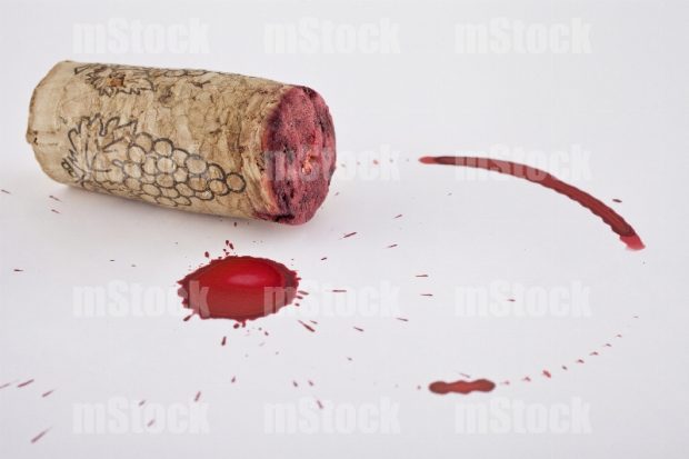 Mancha de Vino Tinto y Corcho