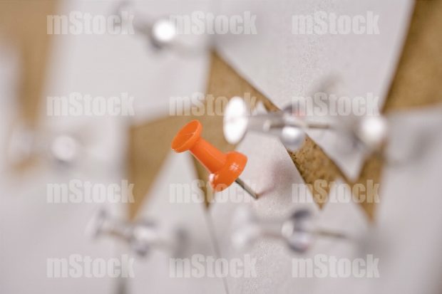 Pin en tablero de corcho