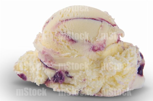 Helado de zarzamora
