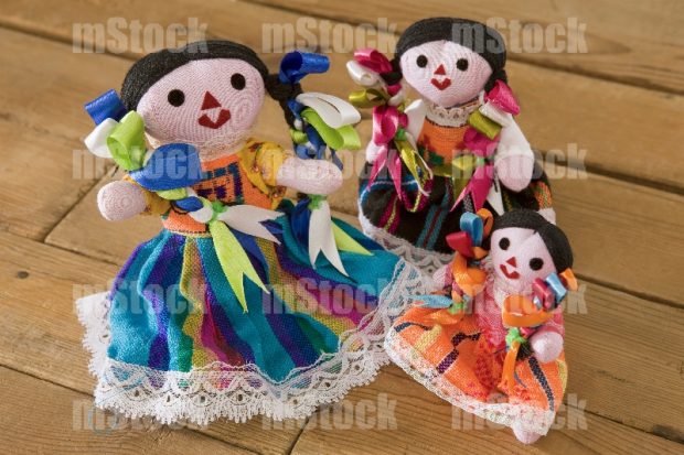 Muñeca mexicana de trapo