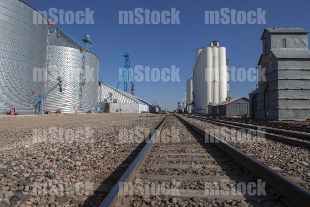 Intermodal Ferroviario con Silos