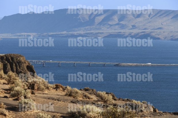 I 90 Crossing Columbia River