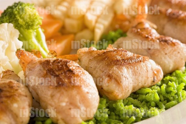 Camarones envueltos en tocino