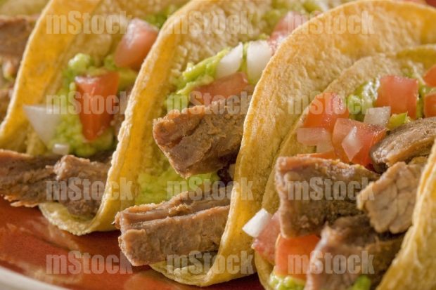 Tacos Fajita con pico de gallo en Maíz closeup