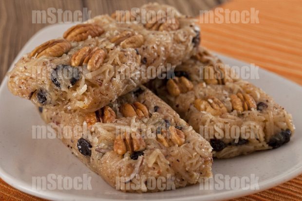 Dulce de coco pasas y nuez