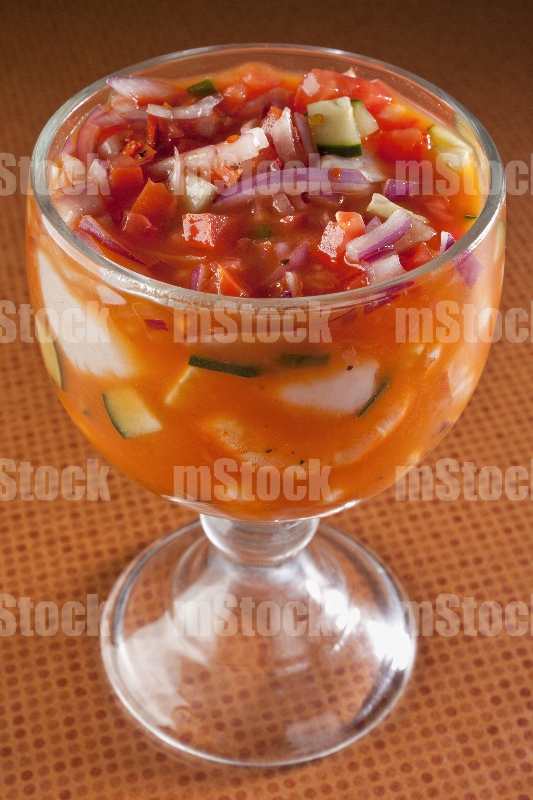 Coctel de pescado y camarón