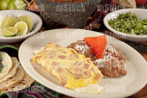 Omelette de Jamón y Queso