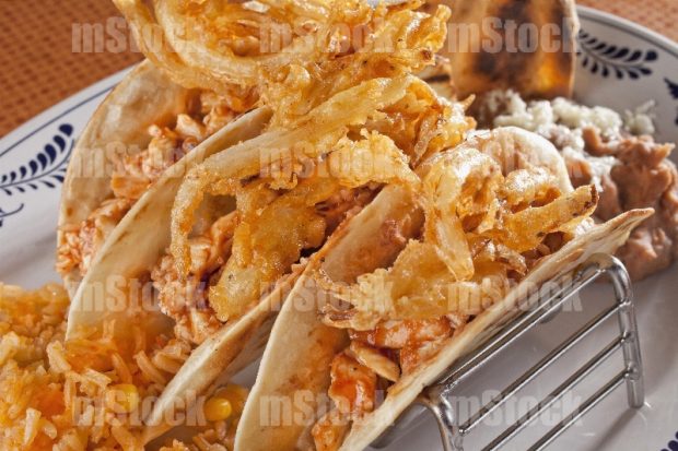Tacos de Pollo a la mexicana