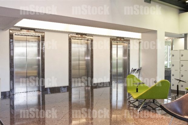 Acceso a Elevadores